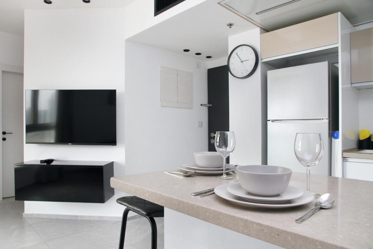 Apartments4You Leonardo 17 Bat Yam Exterior photo